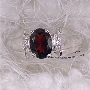 Garnet & white topaz ring